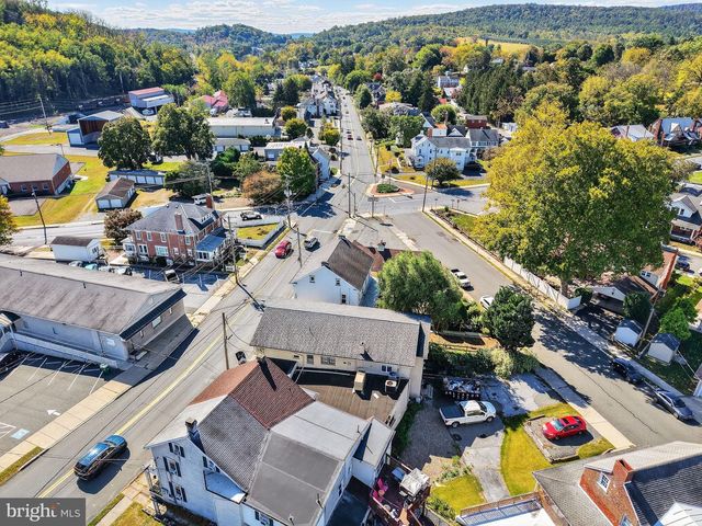 151 S READING AVE, Boyertown, PA 19512