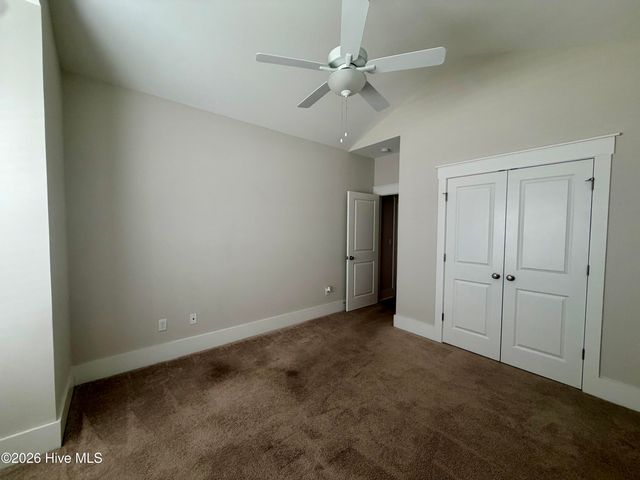 2528 Lakeside Circle, Wilmington, NC 28401