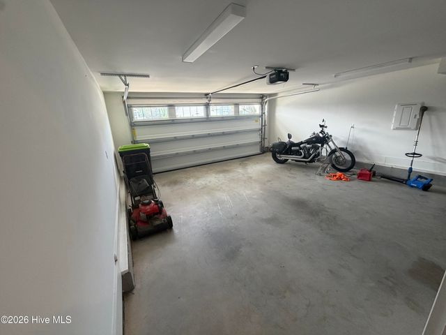 2528 Lakeside Circle, Wilmington, NC 28401