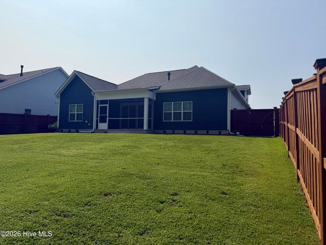 2528 Lakeside Circle, Wilmington, NC 28401