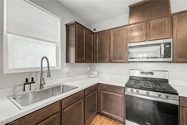 6326 Highledge Street, North Las Vegas, NV 89081
