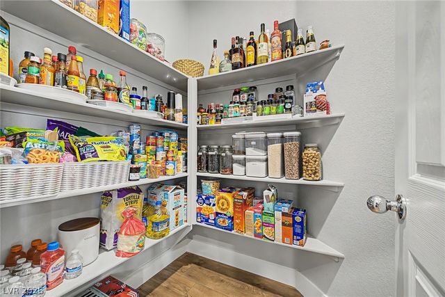 6326 Highledge Street, North Las Vegas, NV 89081