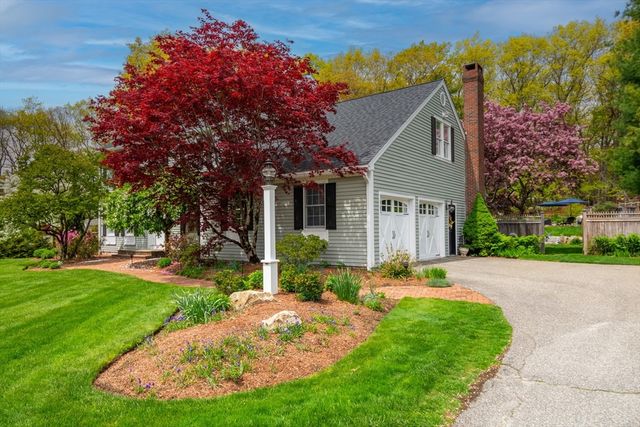 42 Spruce Road, North Reading, MA 01864