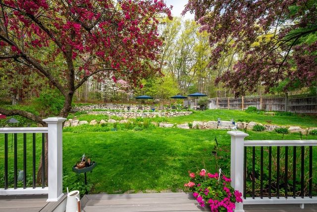 42 Spruce Road, North Reading, MA 01864