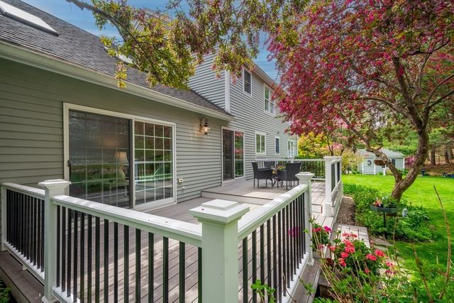 42 Spruce Road, North Reading, MA 01864