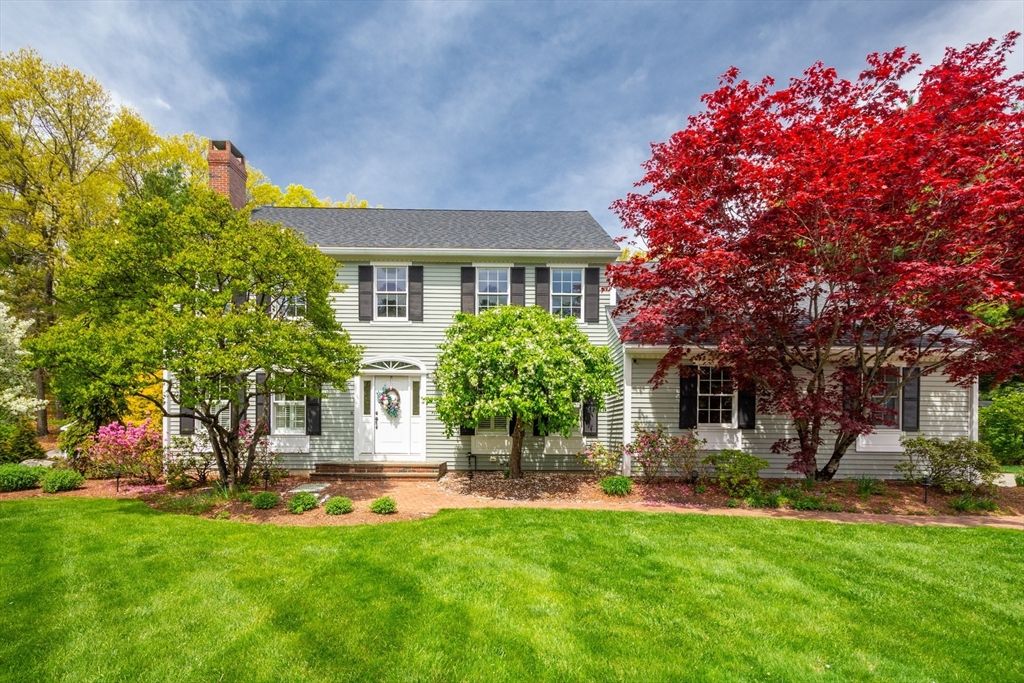 42 Spruce Road, North Reading, MA 01864