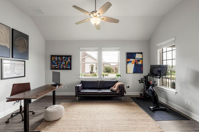 772 Founders RDG, Dripping Springs, TX 78620