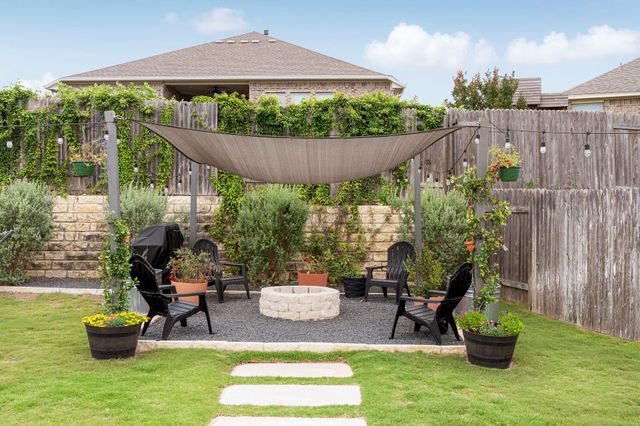 772 Founders RDG, Dripping Springs, TX 78620