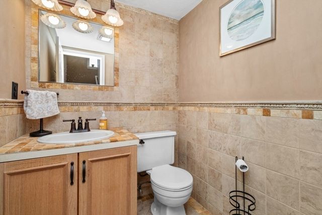 19 Old Diamond 19, Walpole, MA 02081