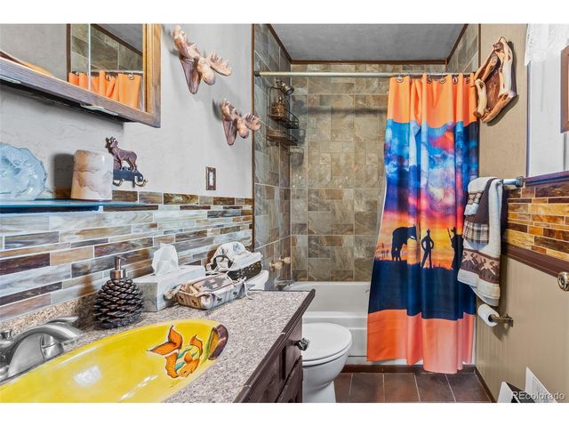 888 W Longbow Dr, Jefferson, CO 80456