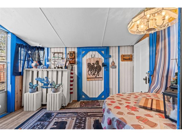 888 W Longbow Dr, Jefferson, CO 80456