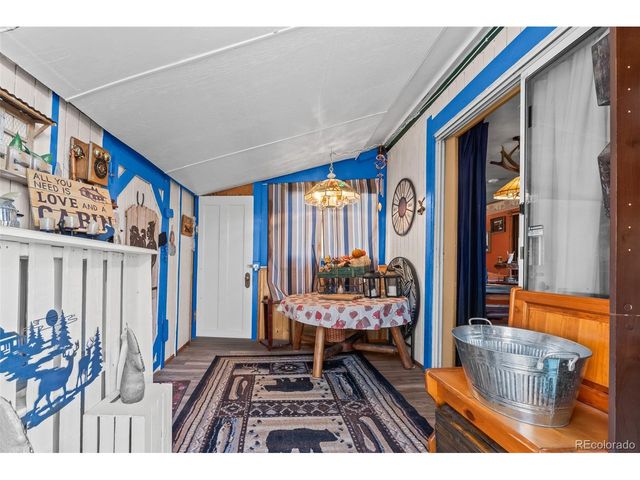 888 W Longbow Dr, Jefferson, CO 80456