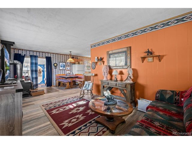 888 W Longbow Dr, Jefferson, CO 80456