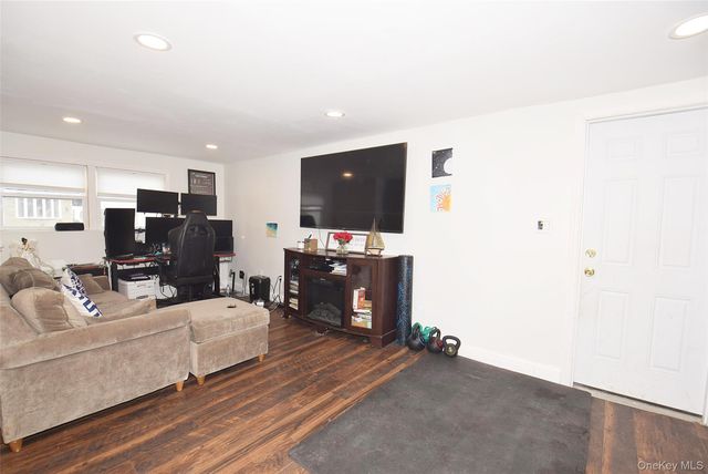 3029 Ann Street, Baldwin, NY 11510