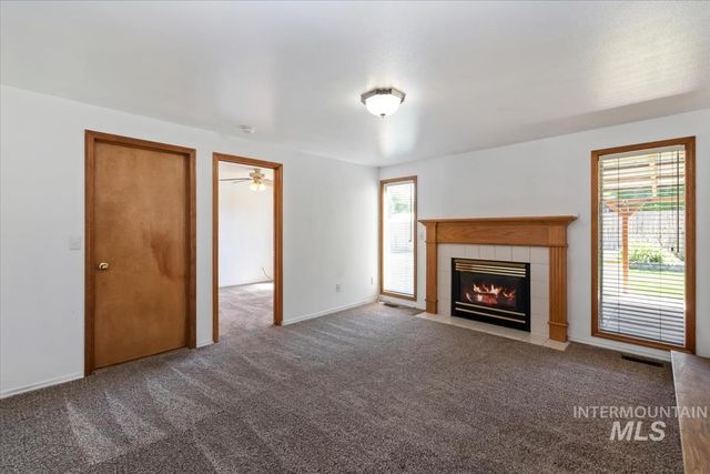 3326 N Linda Vista Ave, Boise, ID 83704