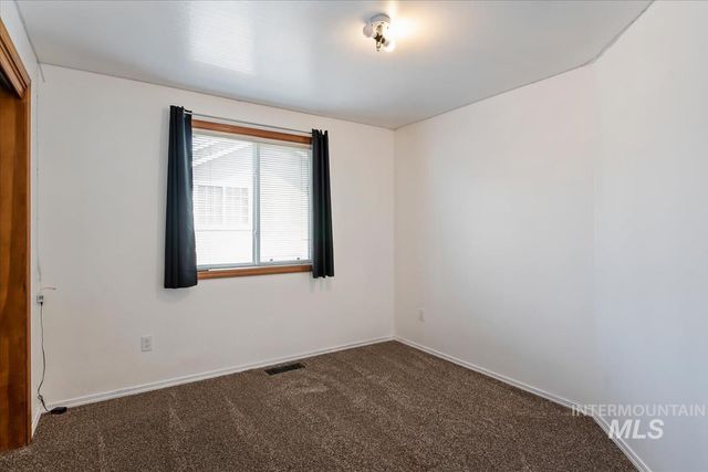 3326 N Linda Vista Ave, Boise, ID 83704