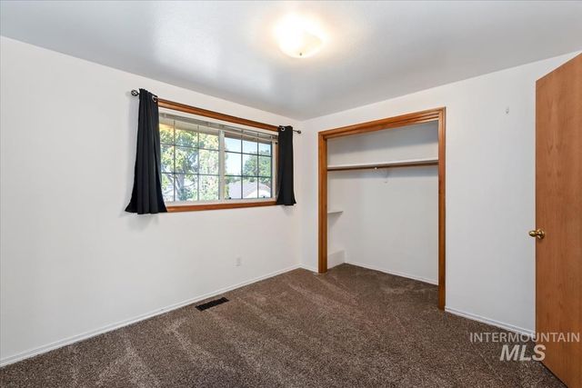 3326 N Linda Vista Ave, Boise, ID 83704