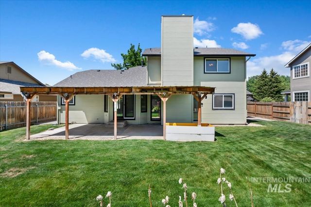 3326 N Linda Vista Ave, Boise, ID 83704