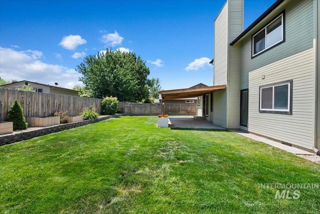 3326 N Linda Vista Ave, Boise, ID 83704