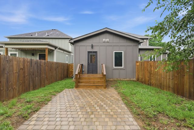 2401B Inga St, Nashville, TN 37206