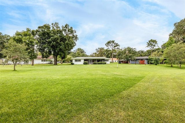 936 N RIVERHILLS DRIVE, Temple Terrace, FL 33617