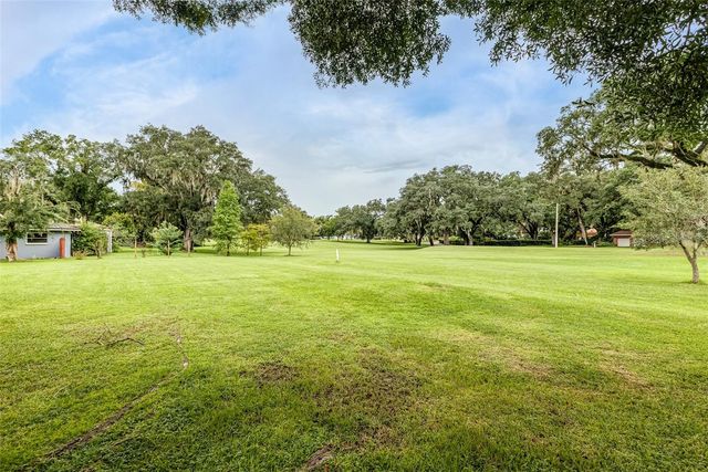936 N RIVERHILLS DRIVE, Temple Terrace, FL 33617