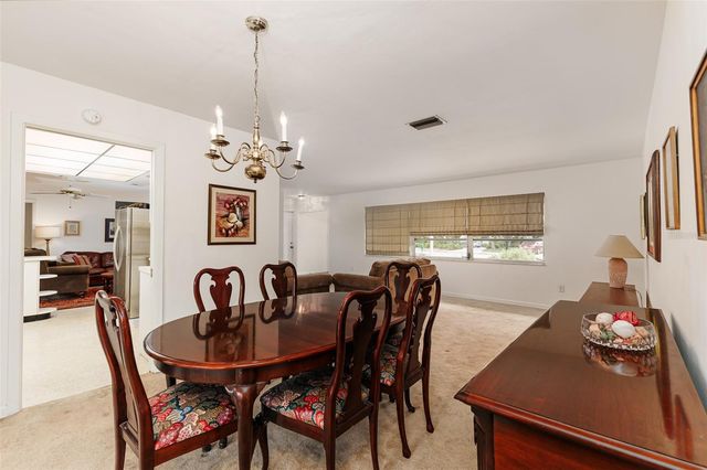 936 N RIVERHILLS DRIVE, Temple Terrace, FL 33617