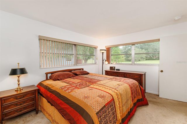936 N RIVERHILLS DRIVE, Temple Terrace, FL 33617