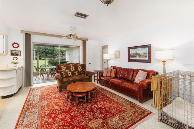 936 N RIVERHILLS DRIVE, Temple Terrace, FL 33617