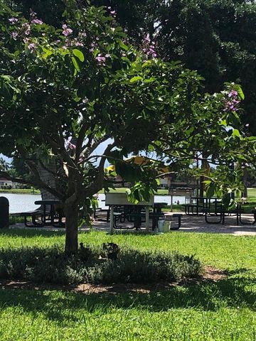 99 Capri C 99, Delray Beach, FL 33484