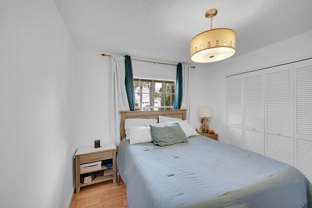 2649 Fairway Cove Court, Wellington, FL 33414