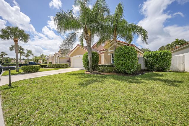2649 Fairway Cove Court, Wellington, FL 33414