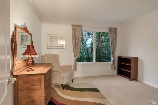 327 Buttercup Ct, Sonoma, CA 95476