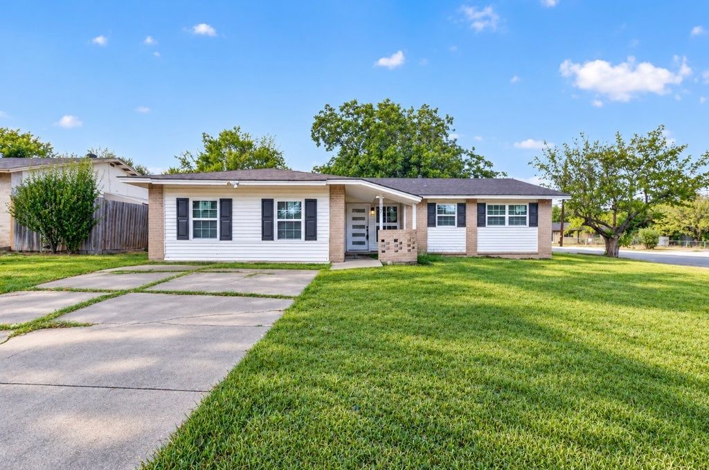 607 Edgedale Drive, Dallas, TX 75232 — exterior
