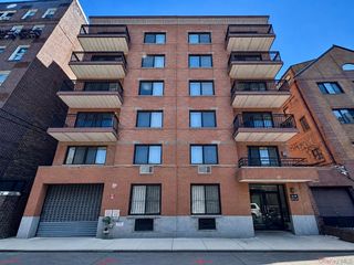 91-06 Whitney Avenue 2B, Elmhurst, NY 11373
