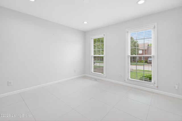 11403 Whitney Hill Rd, Louisville, KY 40299