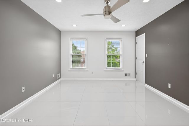 11403 Whitney Hill Rd, Louisville, KY 40299