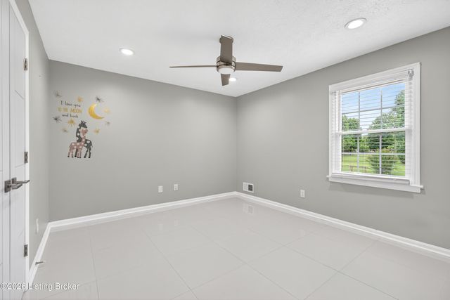 11403 Whitney Hill Rd, Louisville, KY 40299