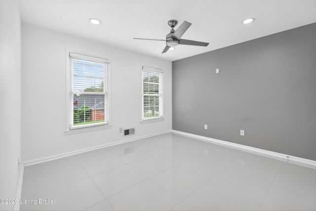 11403 Whitney Hill Rd, Louisville, KY 40299