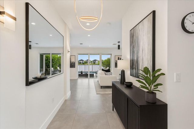 15377 W Green River Court, Delray Beach, FL 33446