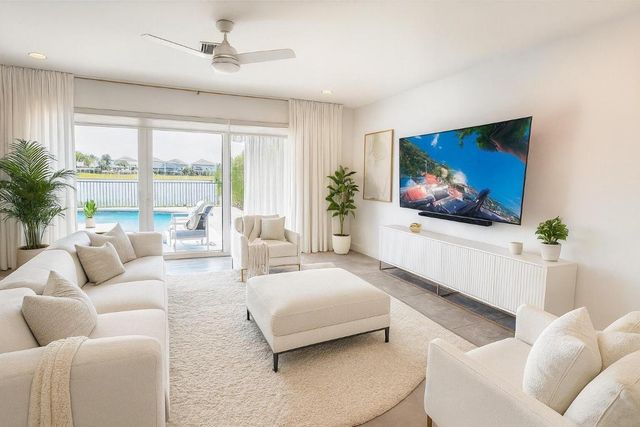 15377 W Green River Court, Delray Beach, FL 33446