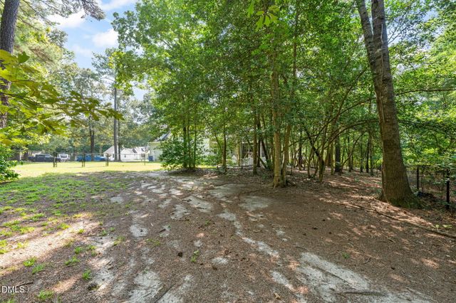 120 Green Way, Four Oaks, NC 27524