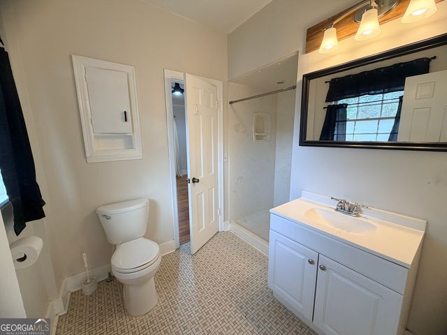 419 W Johnston Street, Forsyth, GA 31029