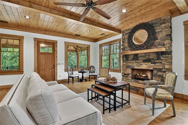 91 Edgewater Drive, Ellijay, GA 30540