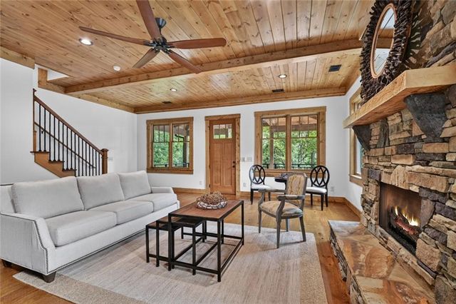 91 Edgewater Drive, Ellijay, GA 30540