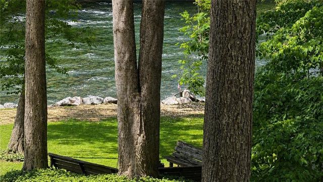 91 Edgewater Drive, Ellijay, GA 30540