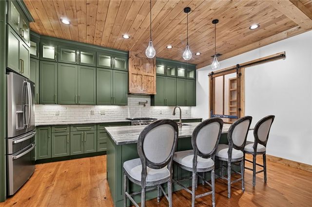 91 Edgewater Drive, Ellijay, GA 30540