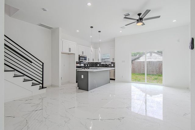 6732 Goforth Street A, Houston, TX 77021