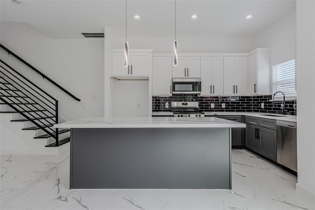 6732 Goforth Street A, Houston, TX 77021