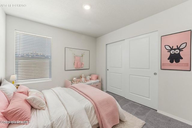 130 E Spirea LN, Hayden, ID 83835